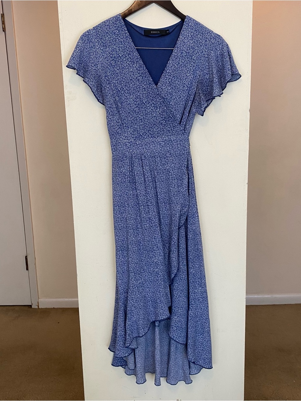 Zesica High Low Blue Floral Breezy Wrap Dress ~ V Neck ~ Womens Small